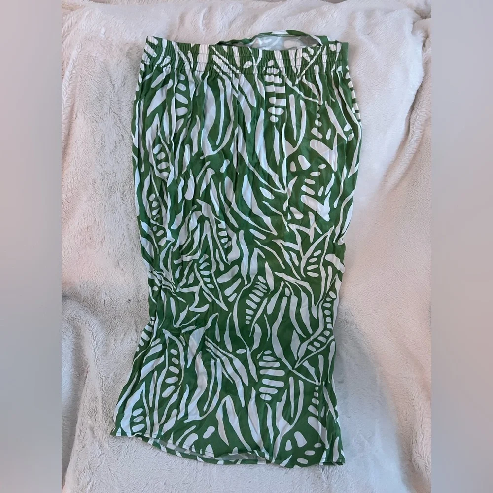 House of Harlow 1960 Green and White Zebra Print Set - Picture 9 of 9